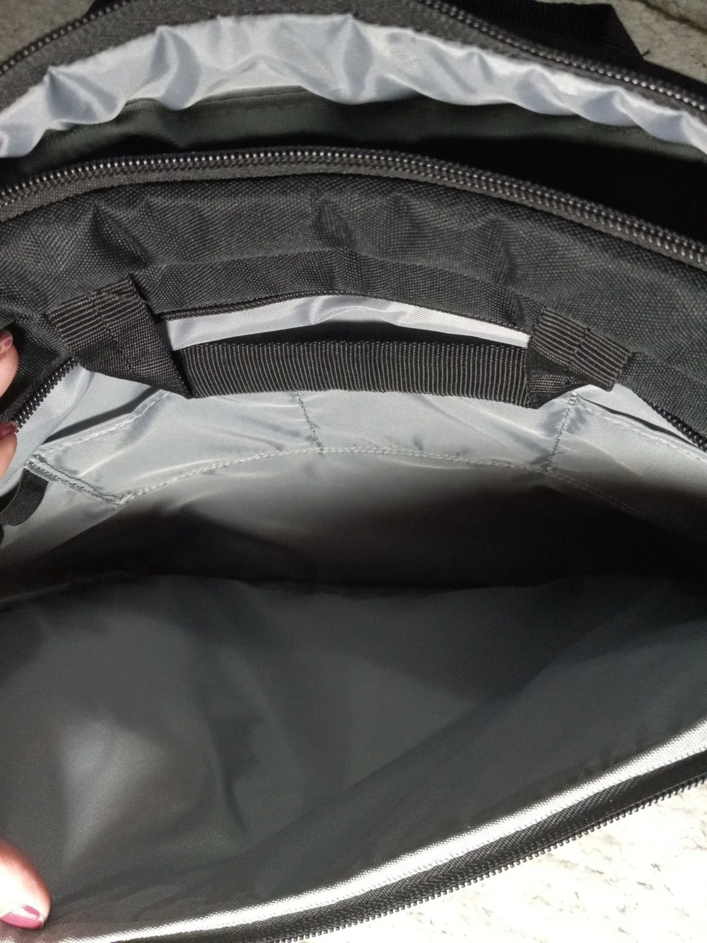 Amazon Basic Black Laptop 15 Inch Shoulder Bag with Adjustable Strap